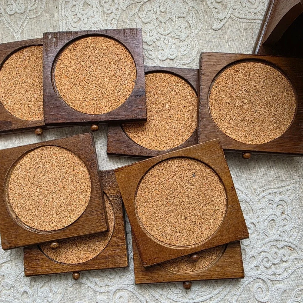 Vintage Wooden Cork Coaster Set 9pc Brown Trunk Dresser Holder Knobs Hi-Mark